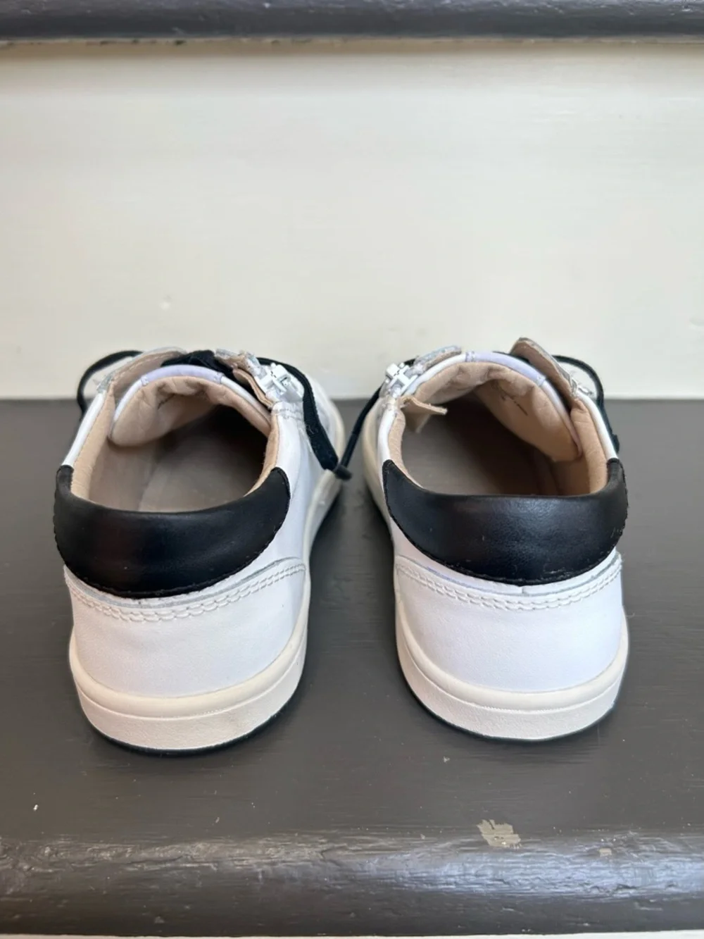 Old Soles Toddler Boy White Star Zipper Leather Sneaker, Size 29, 11.5-12 US